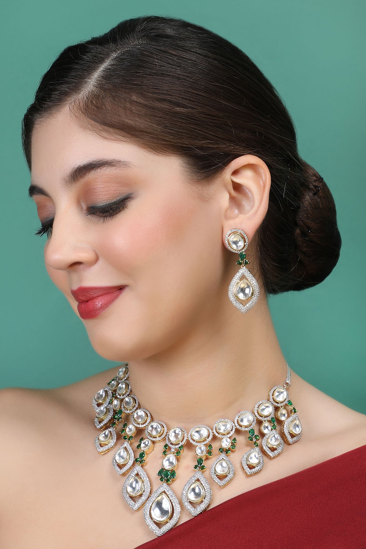 Zircon Embellished Layered Necklace Set 