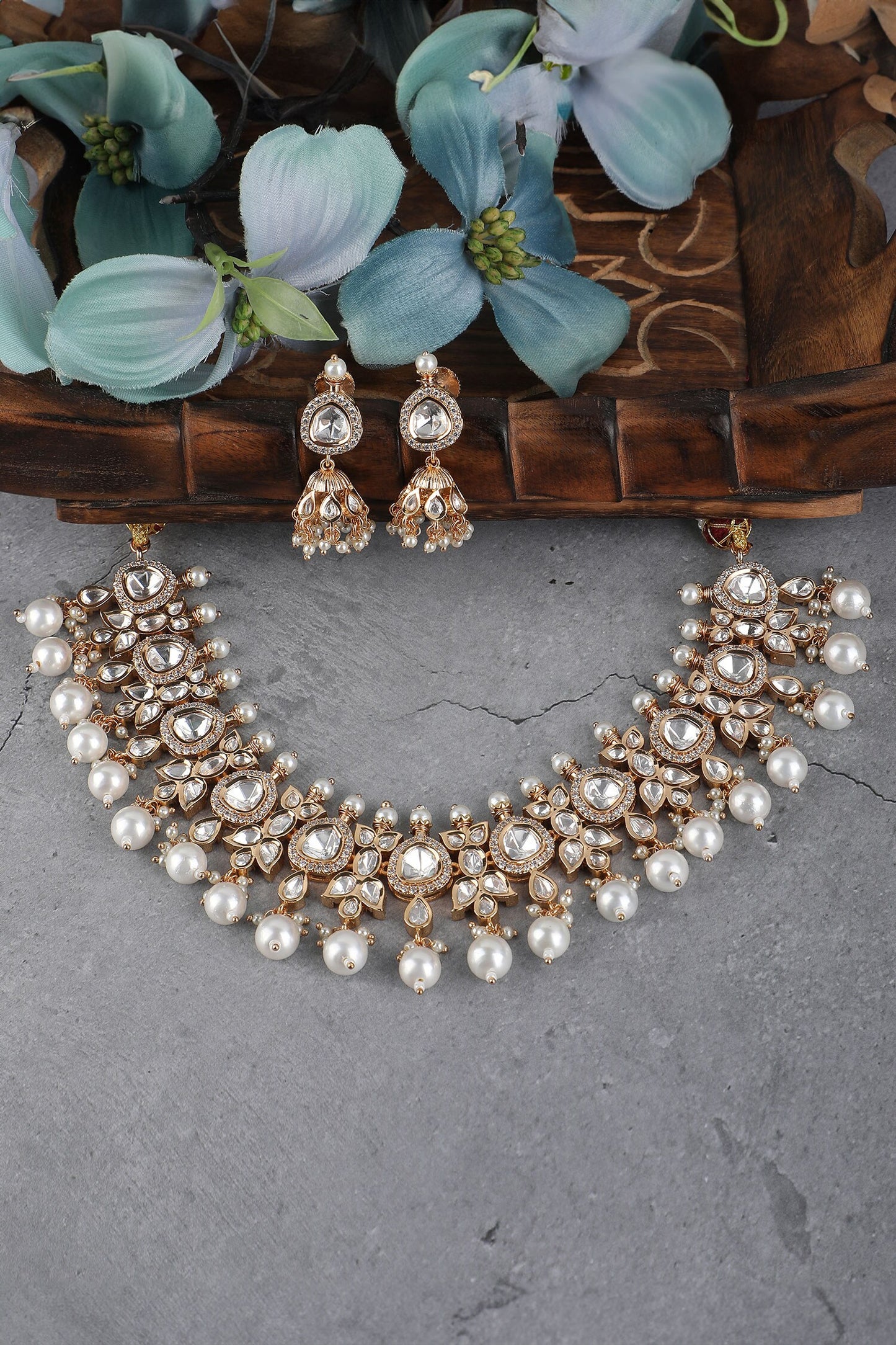 Embellished Choker Necklace Set 