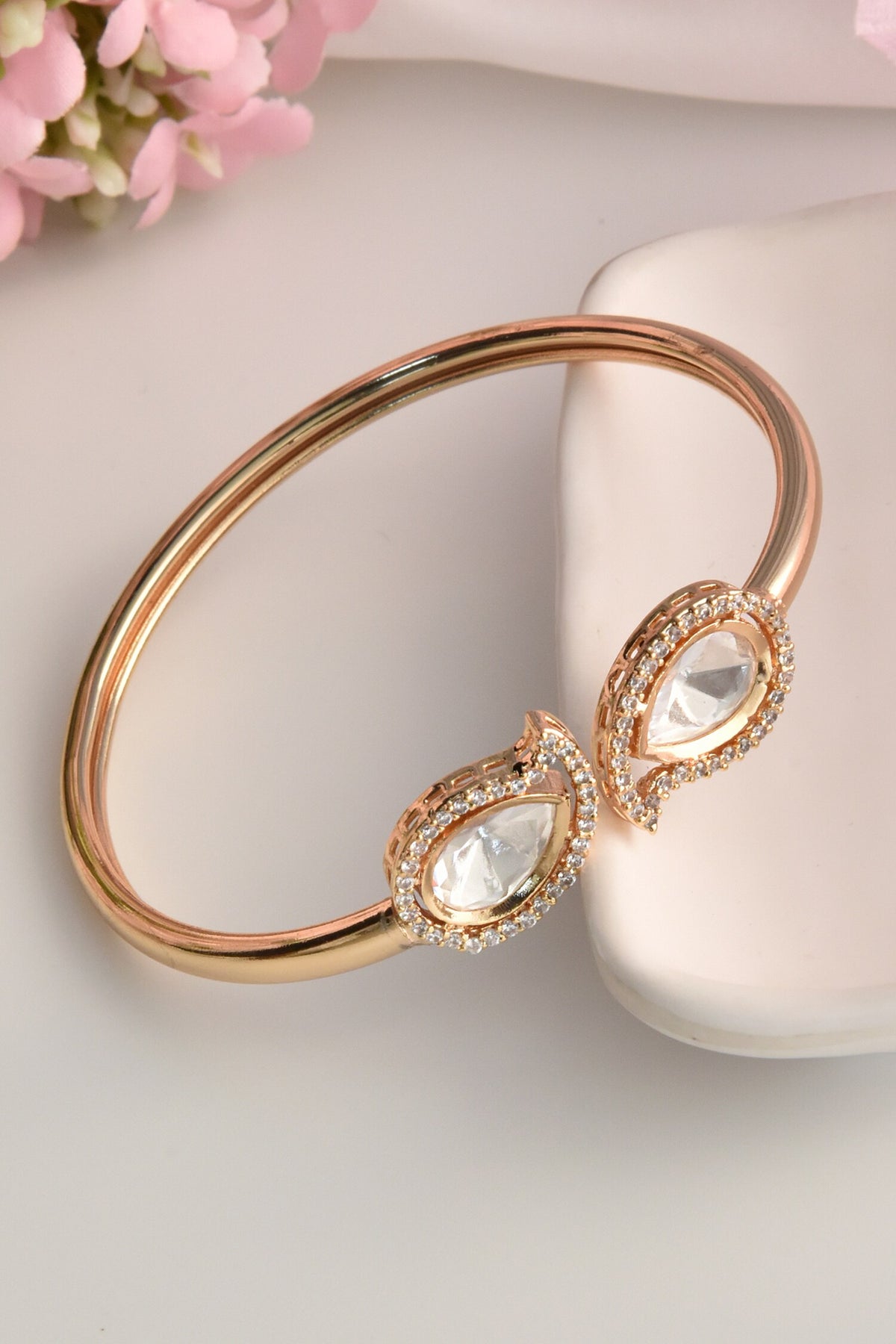 Paisley Shaped Bracelet 