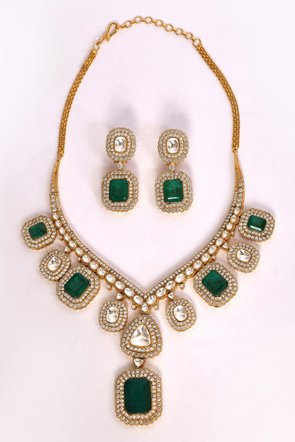 Stone Studded Pendant Necklace Set 
