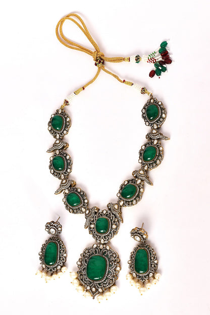 Stone Studded Swirl Pattern Necklace Set 