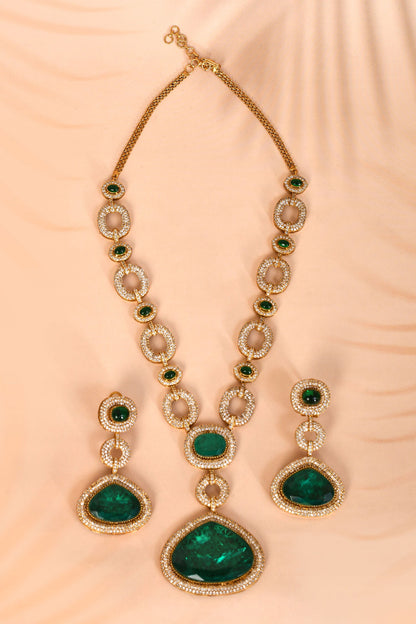 Stone Studded Link Pattern Necklace Set 