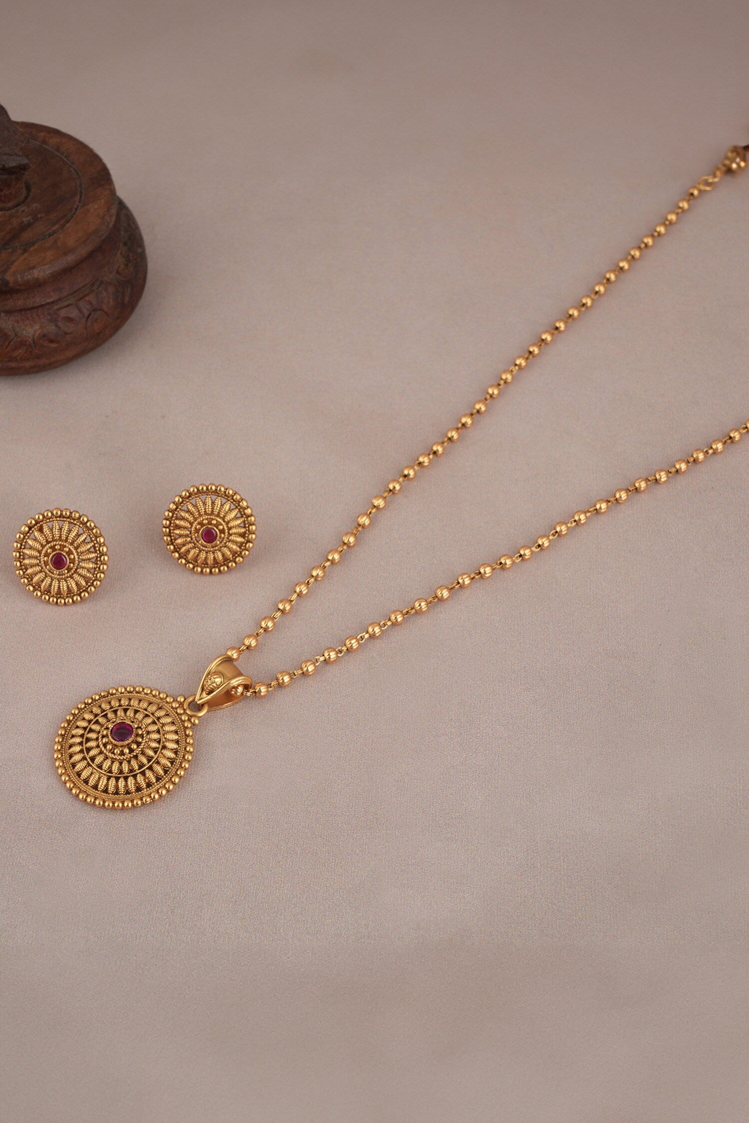 Floral Ruby Stone Embellished Necklace Set 