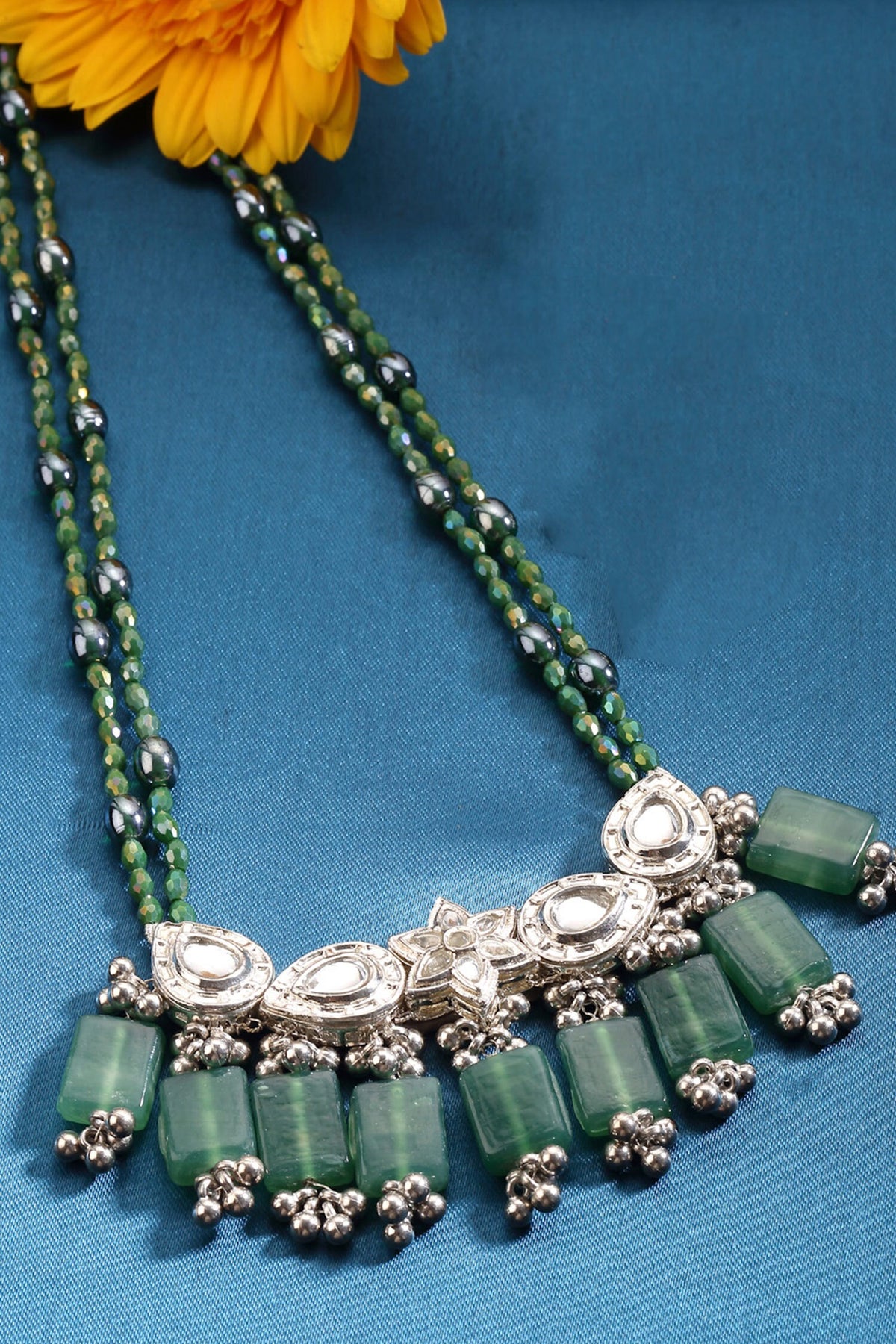 Stones & Pearls Embellished Necklace 