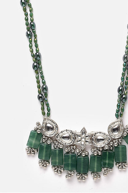 Stones & Pearls Embellished Necklace 
