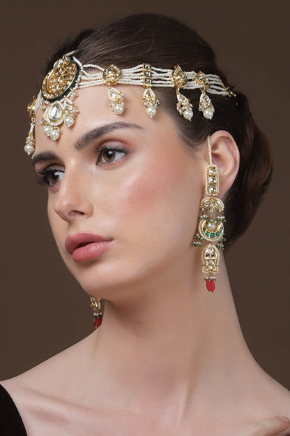 Kundan Embellished Crescent Mathapatti 