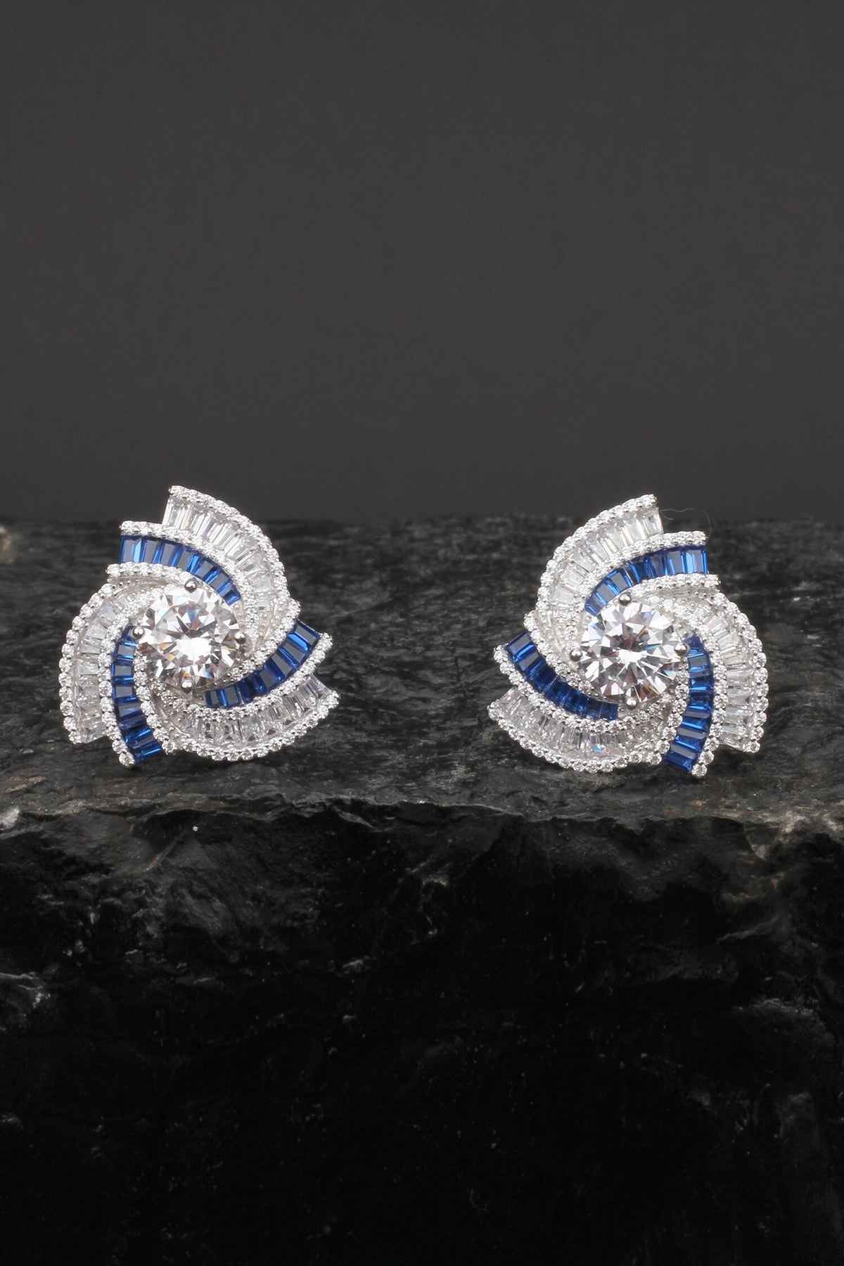 Lubina Stud Earrings 