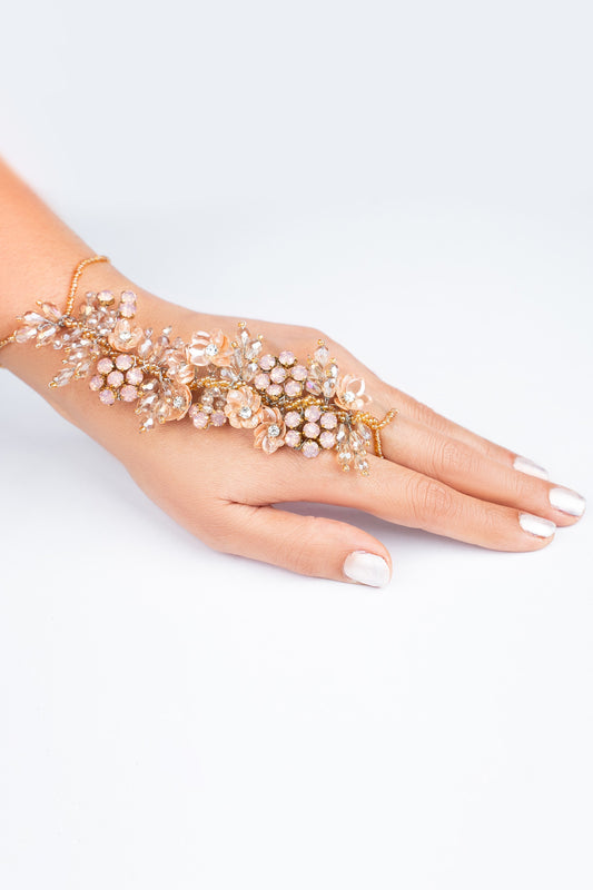 Floral Embellished Haathphool 