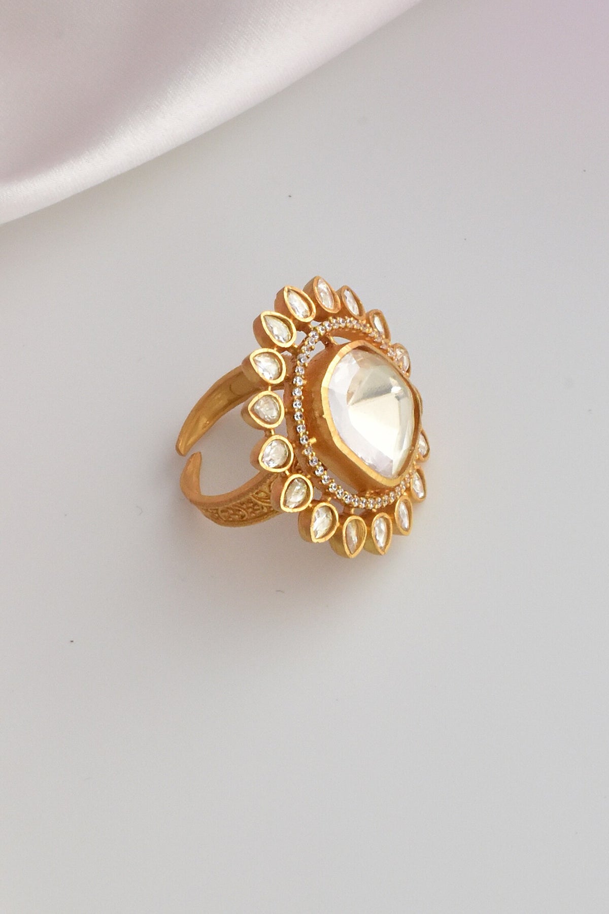 Moissanite Polki Cutwork Embellished Ring 