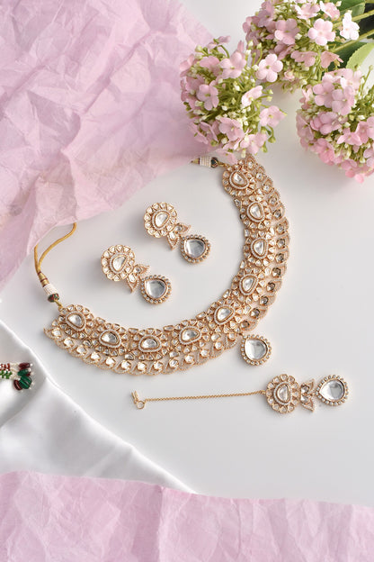 Floral Blossom Cutwork Necklace Set 
