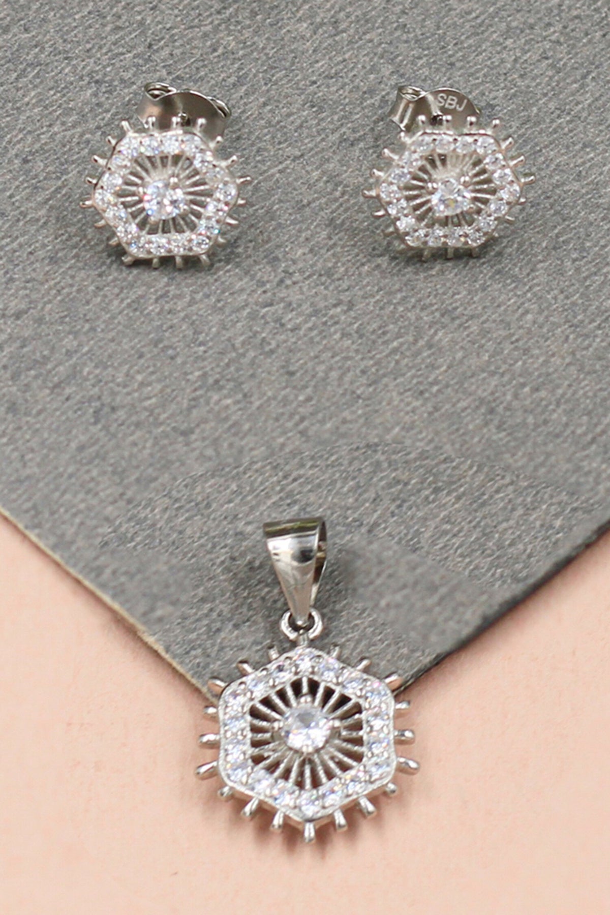 Spiral Geometric Studs With Pendant 