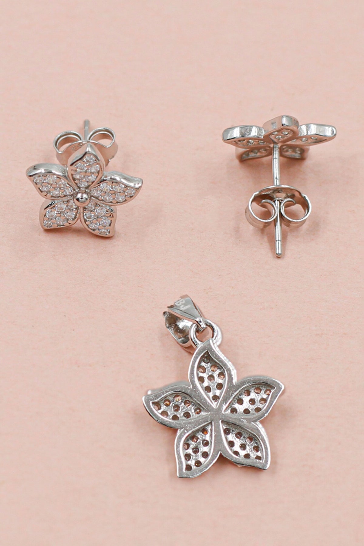 Clear Stone Studded Floral Pendant Set 