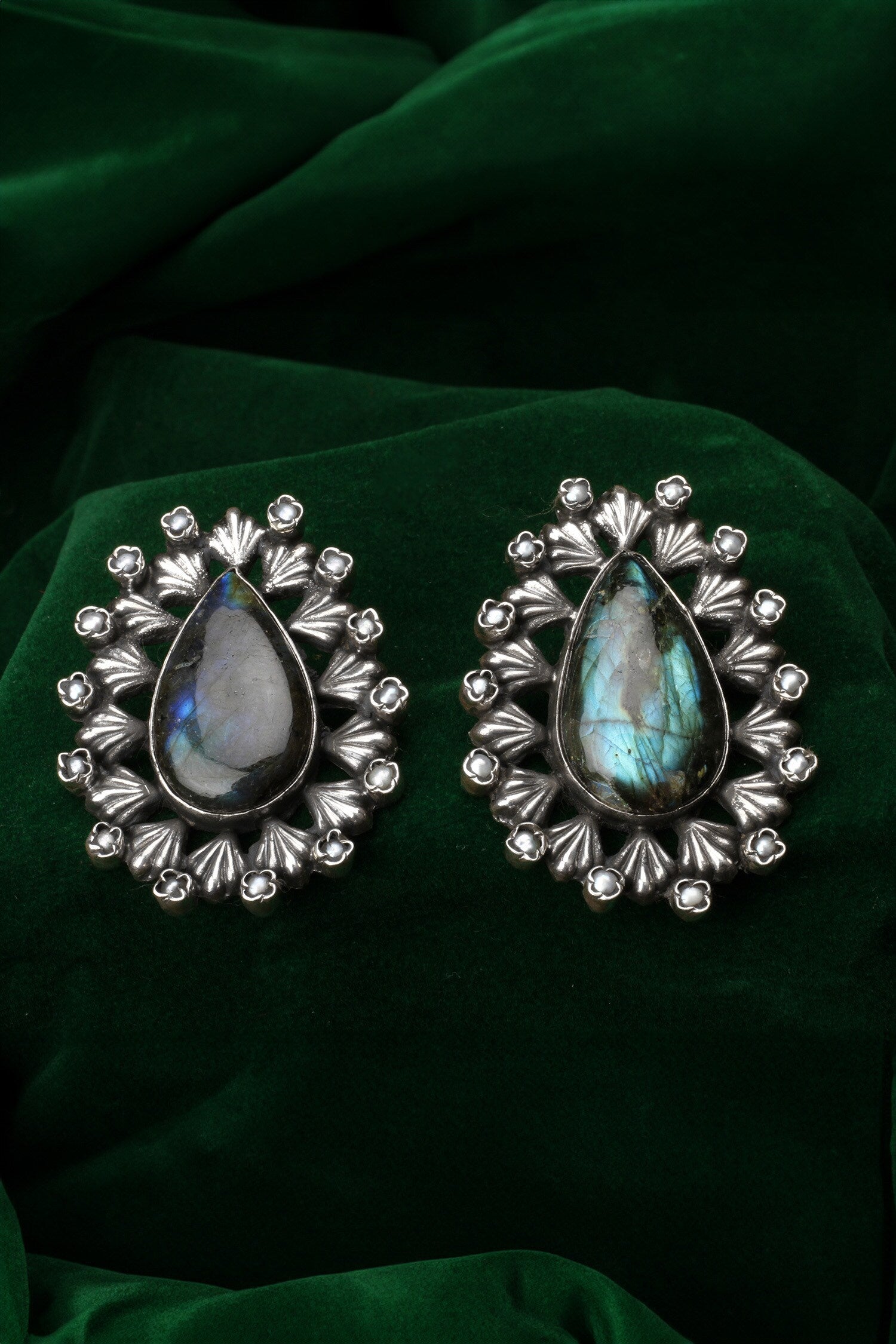 Corina Earrings 