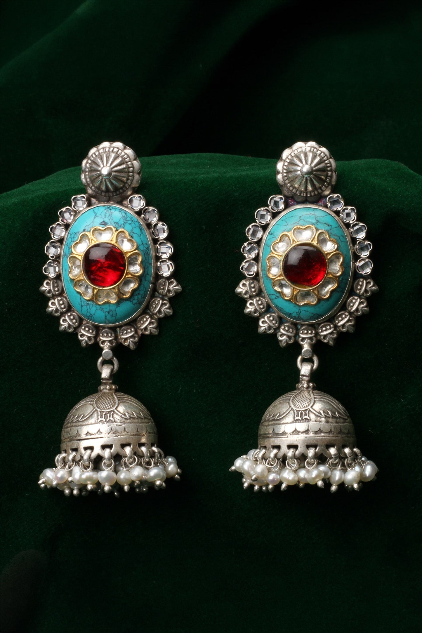 Nera Flower Carved Earrings 