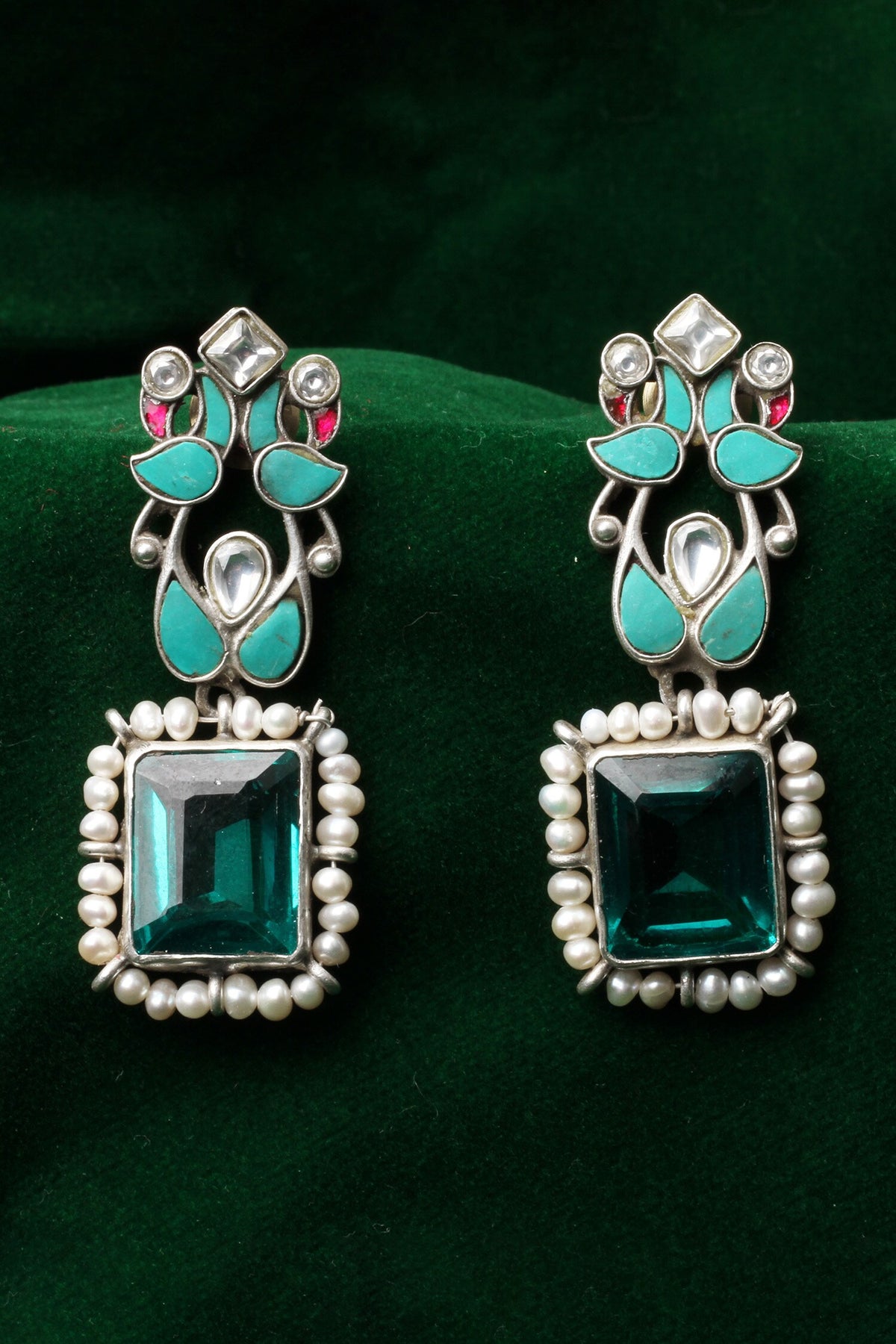 Lina Kundan Studded Earrings 