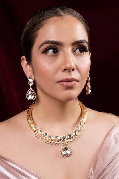 Niharika Kundan Embellished Necklace Set 
