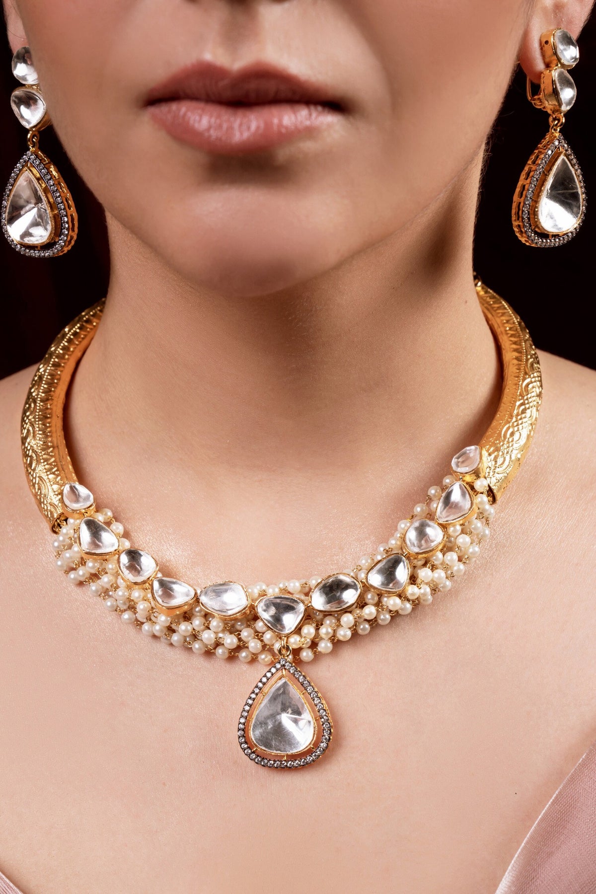 Niharika Kundan Embellished Necklace Set 