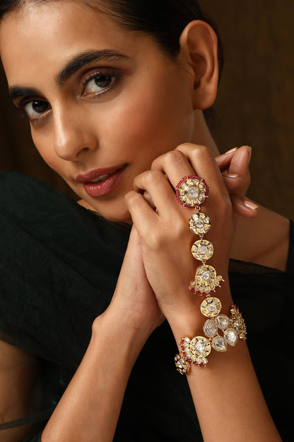 Polki Embellished Haathphool 