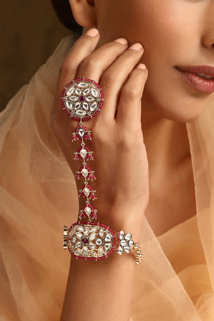 Polki Floral Cutwork Haathphool 