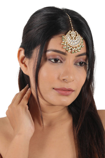 Jadtar Stone Embellished Chaand Maangtikka 