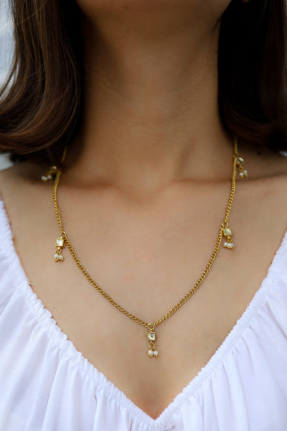 Gleaming Kundan Quad Necklace 