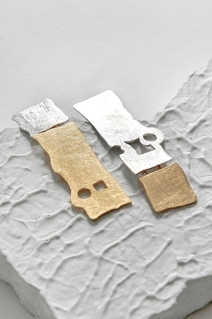 Hommen Daphne Block Statement Earrings 