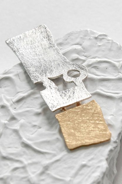 Hommen Daphne Block Statement Earrings 