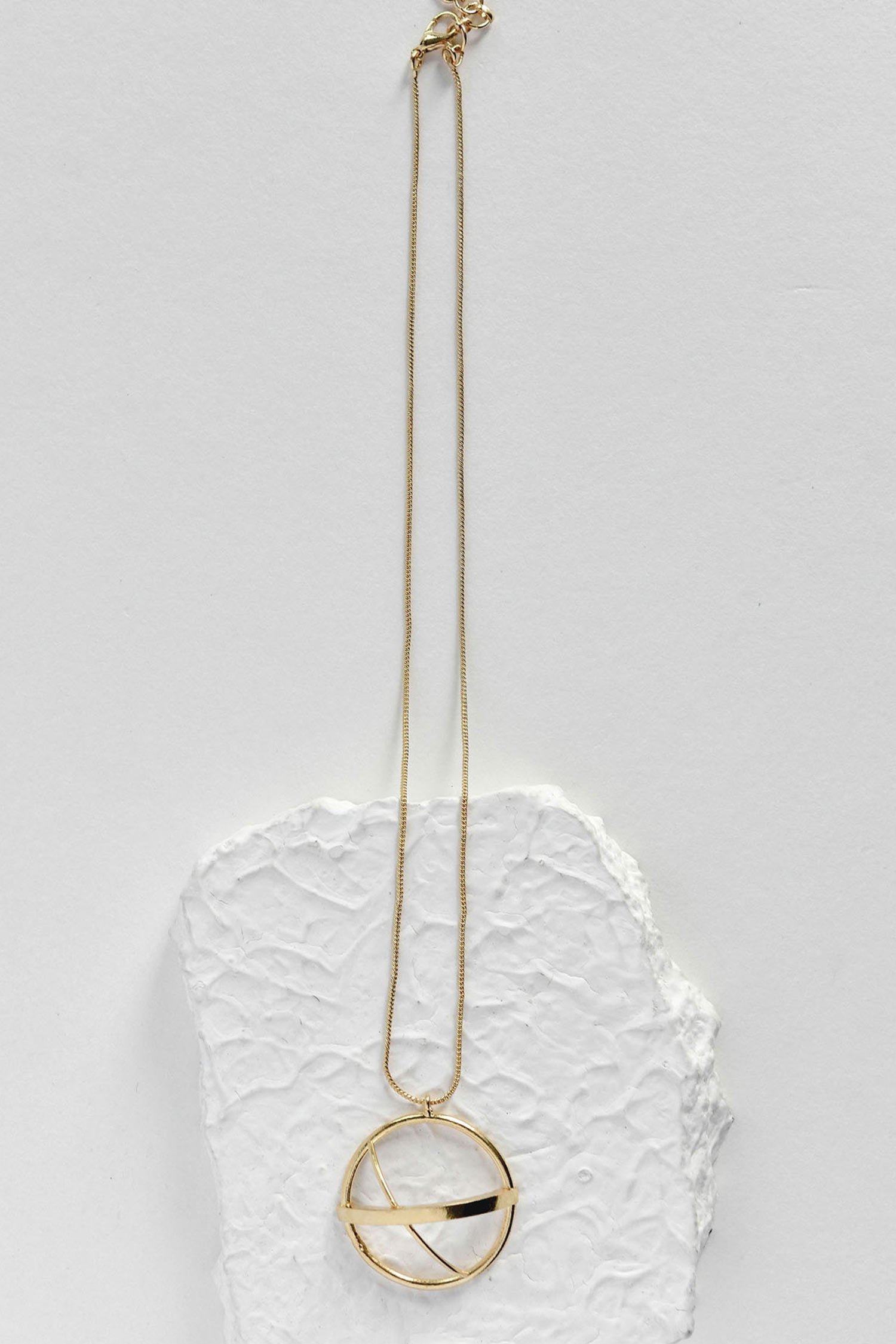 Nia Geometric Carved Charm 