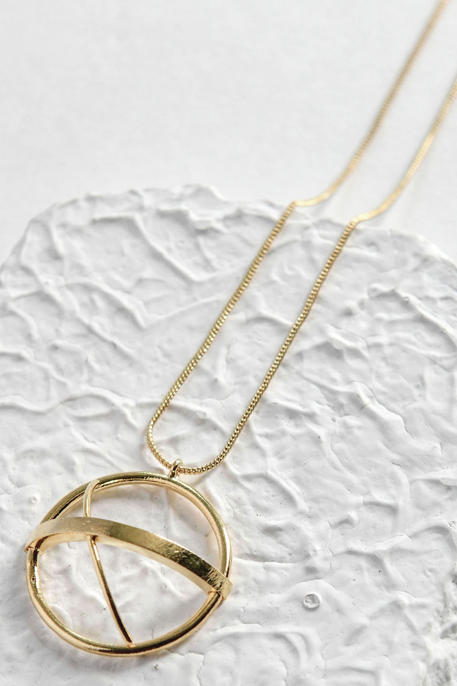 Nia Geometric Carved Charm 