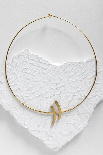 Mahhala Geometric Carved Choker 