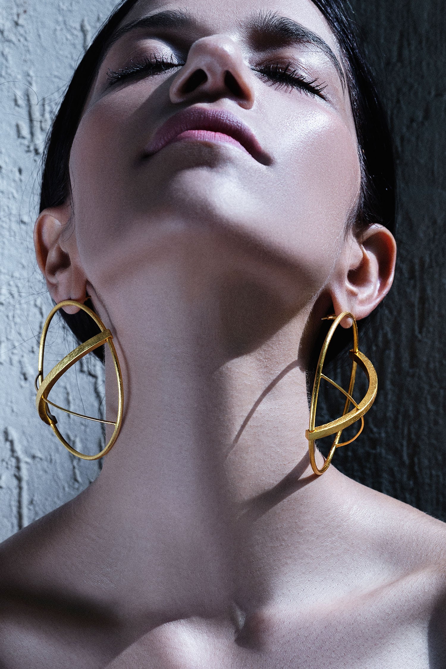 Qinisa Earrings 