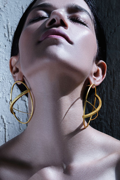 Qinisa Earrings 