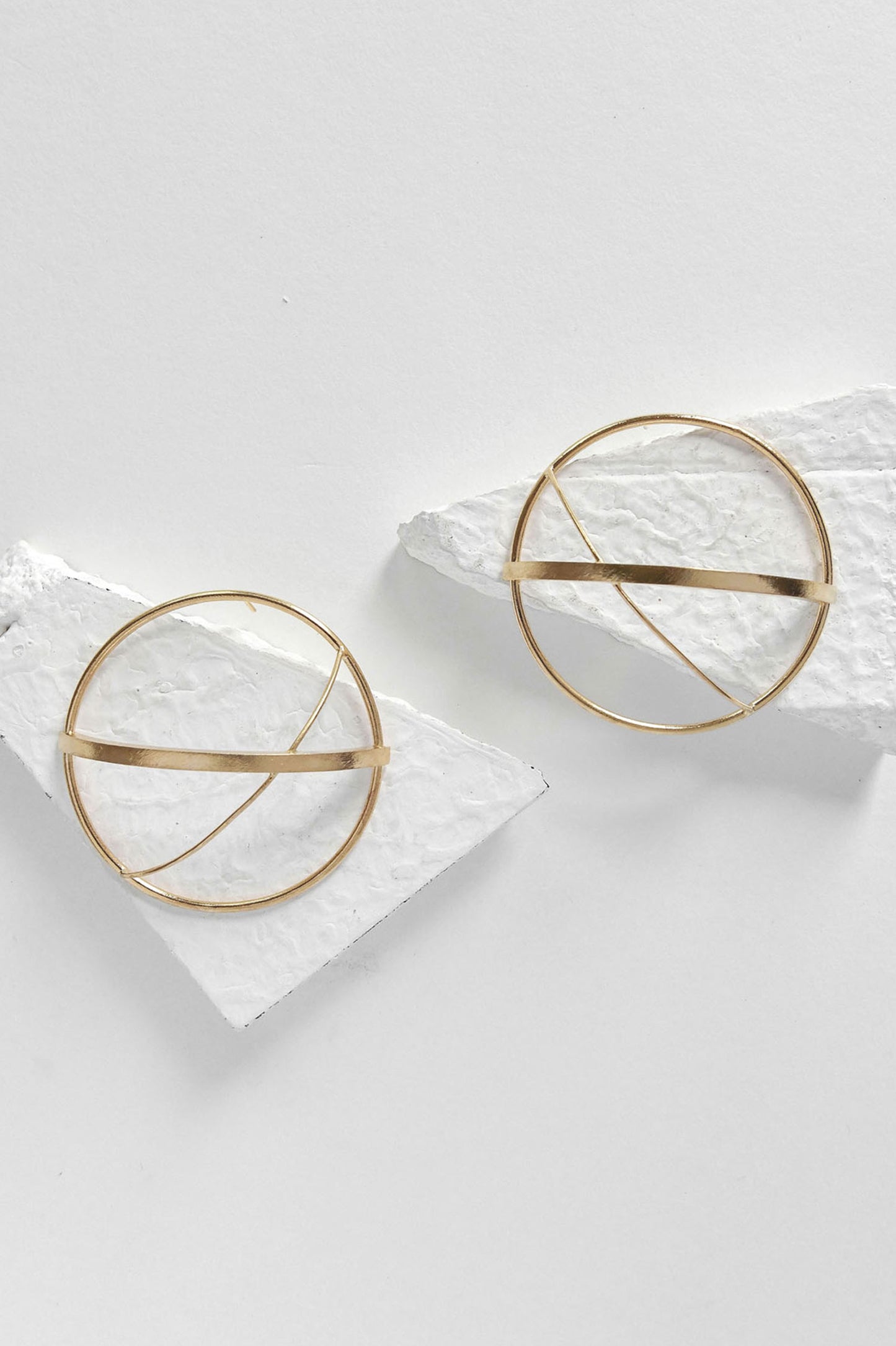 Qinisa Earrings 