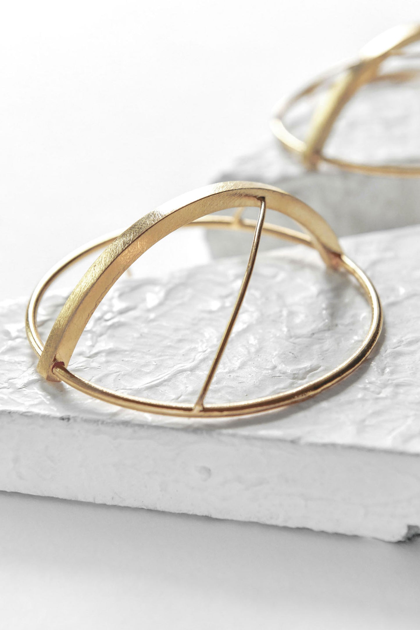 Qinisa Earrings 