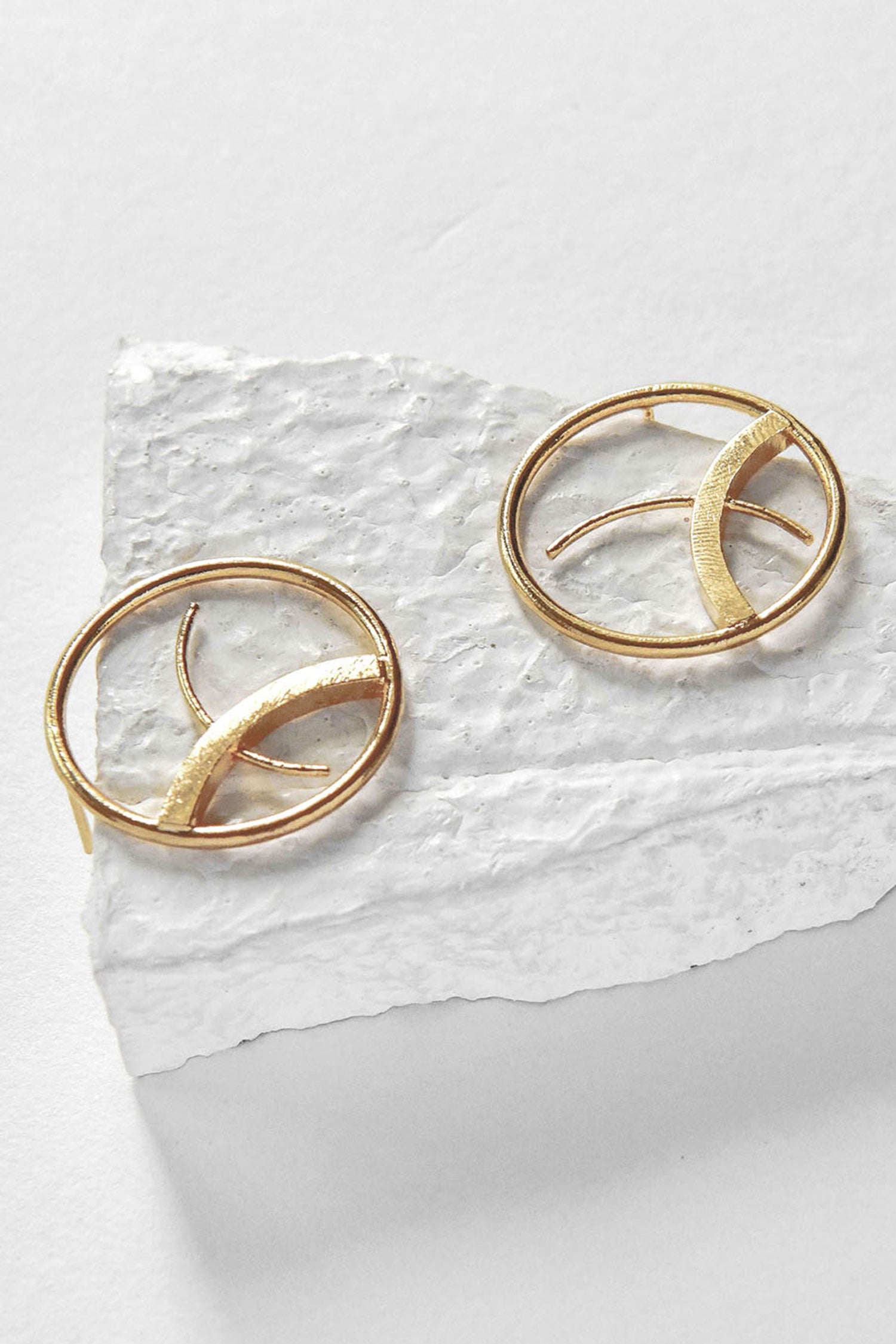 Eda Abstract Studs 