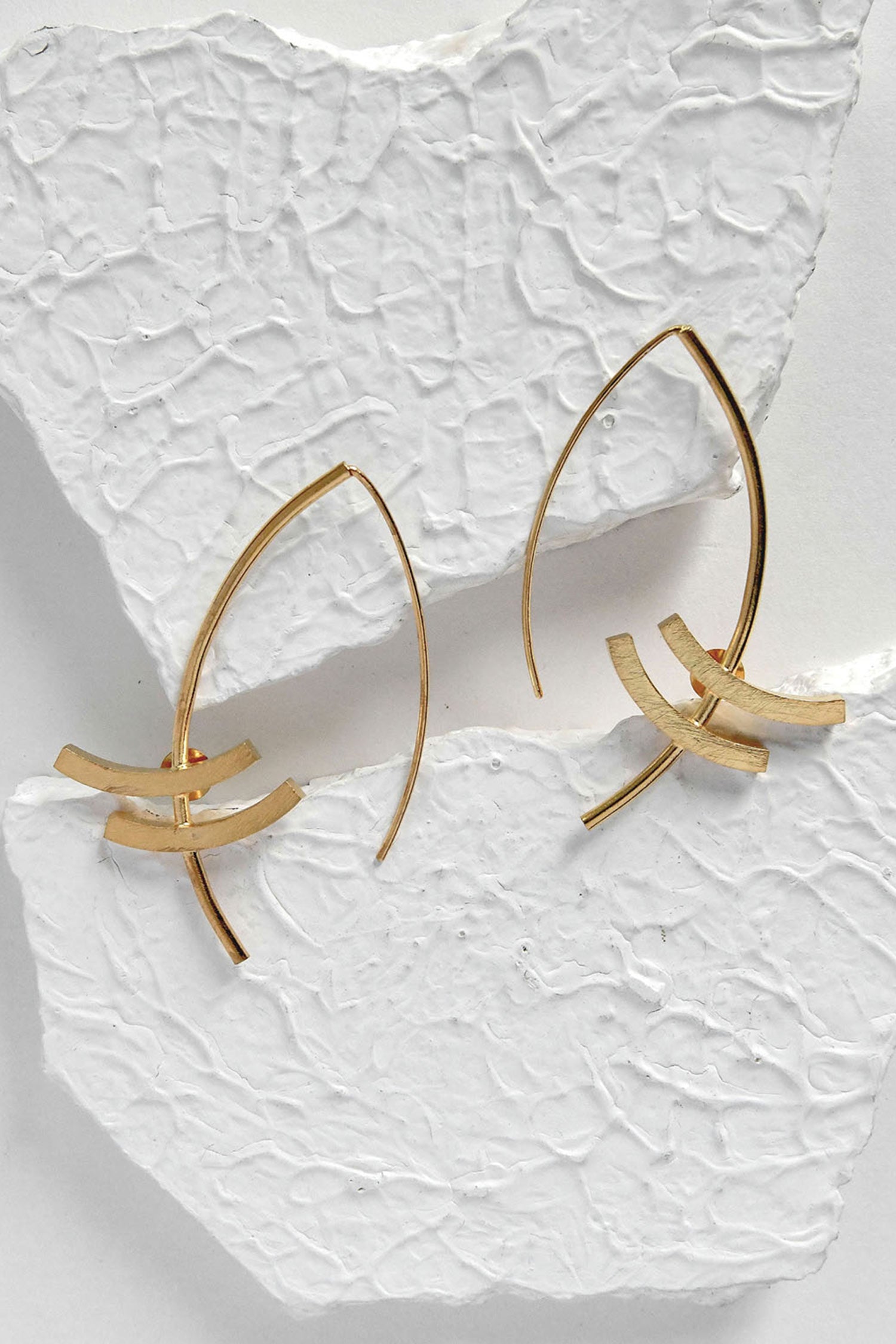 Tumo Abstract Ear Cuffs 