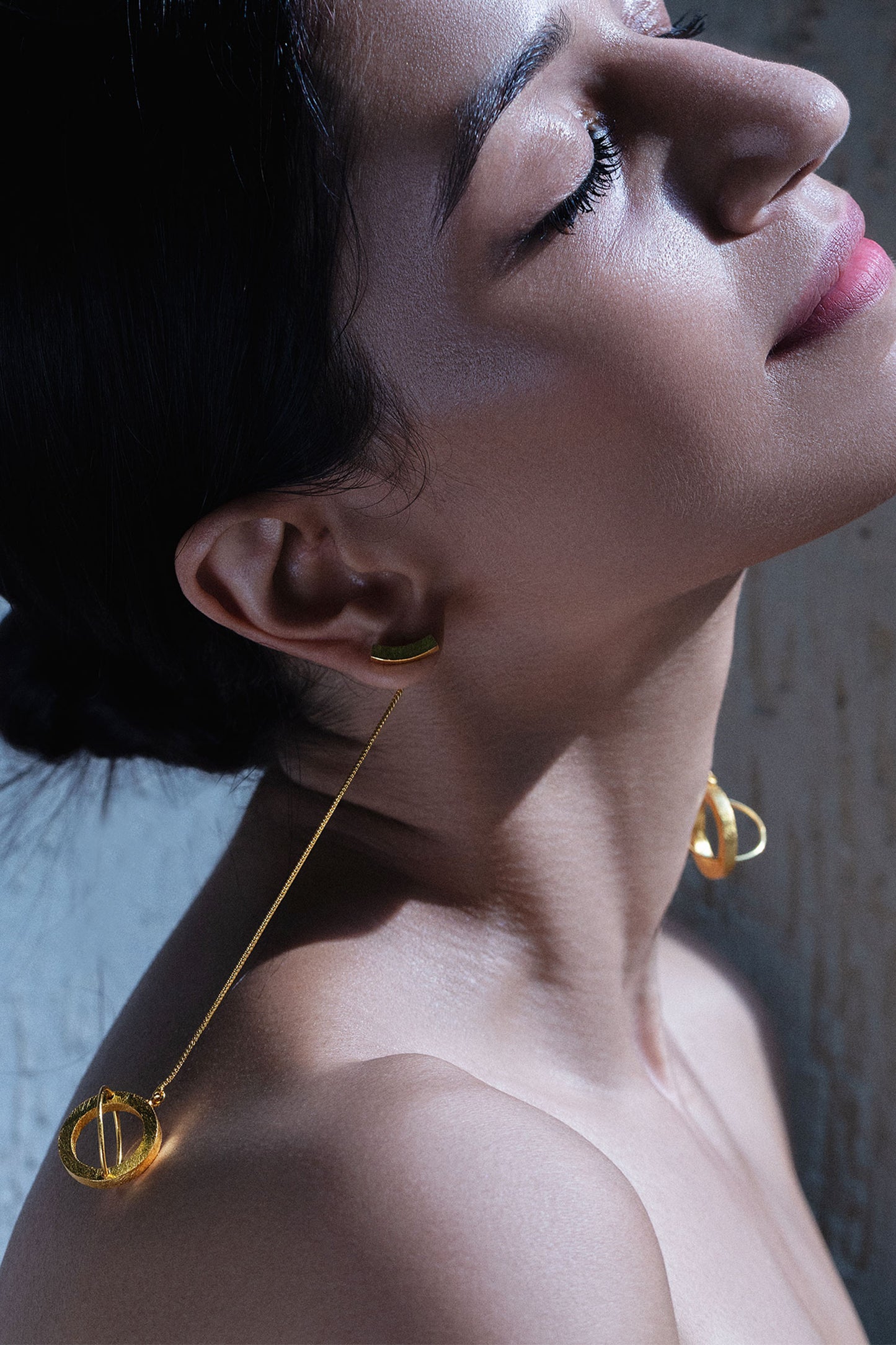 Ori Dangler Earrings 