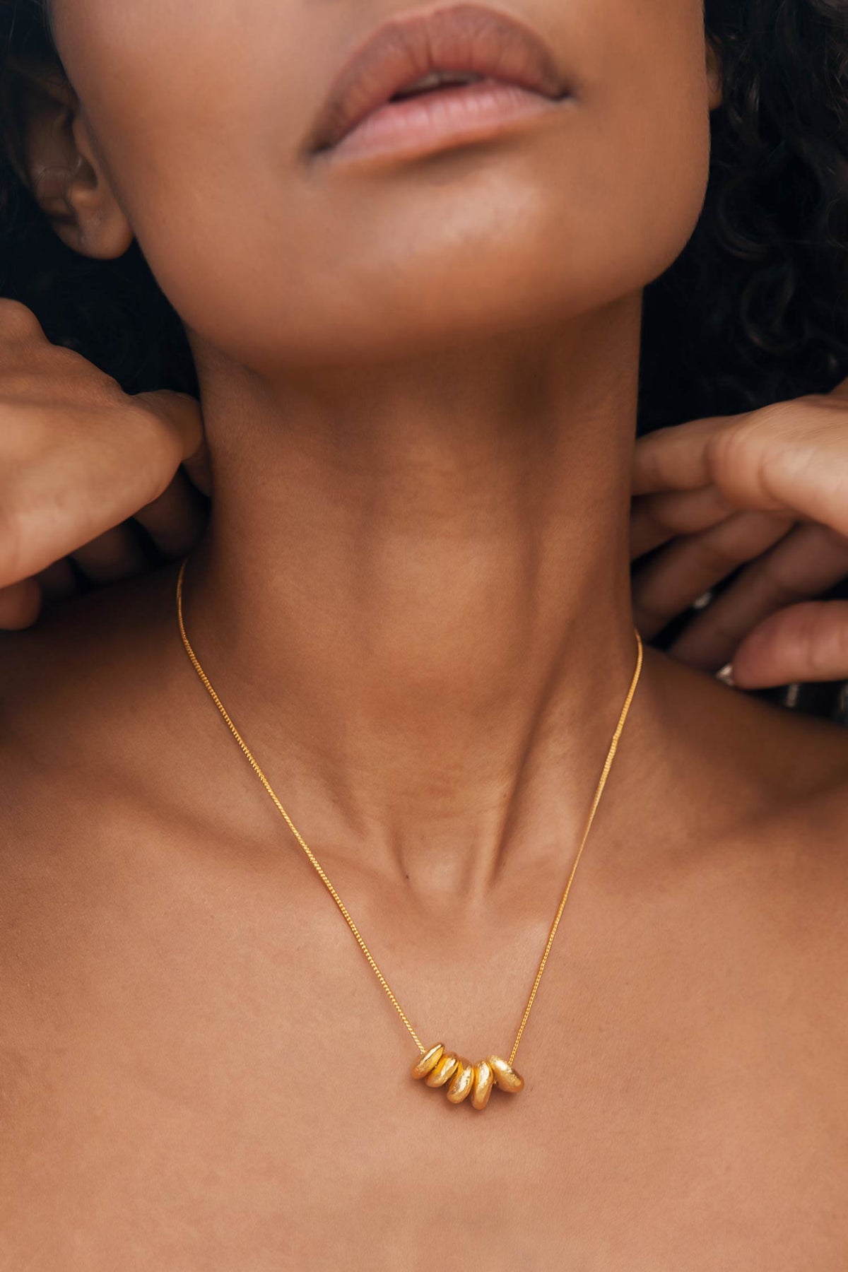 Sia Abstract Stone Pendant Necklace 