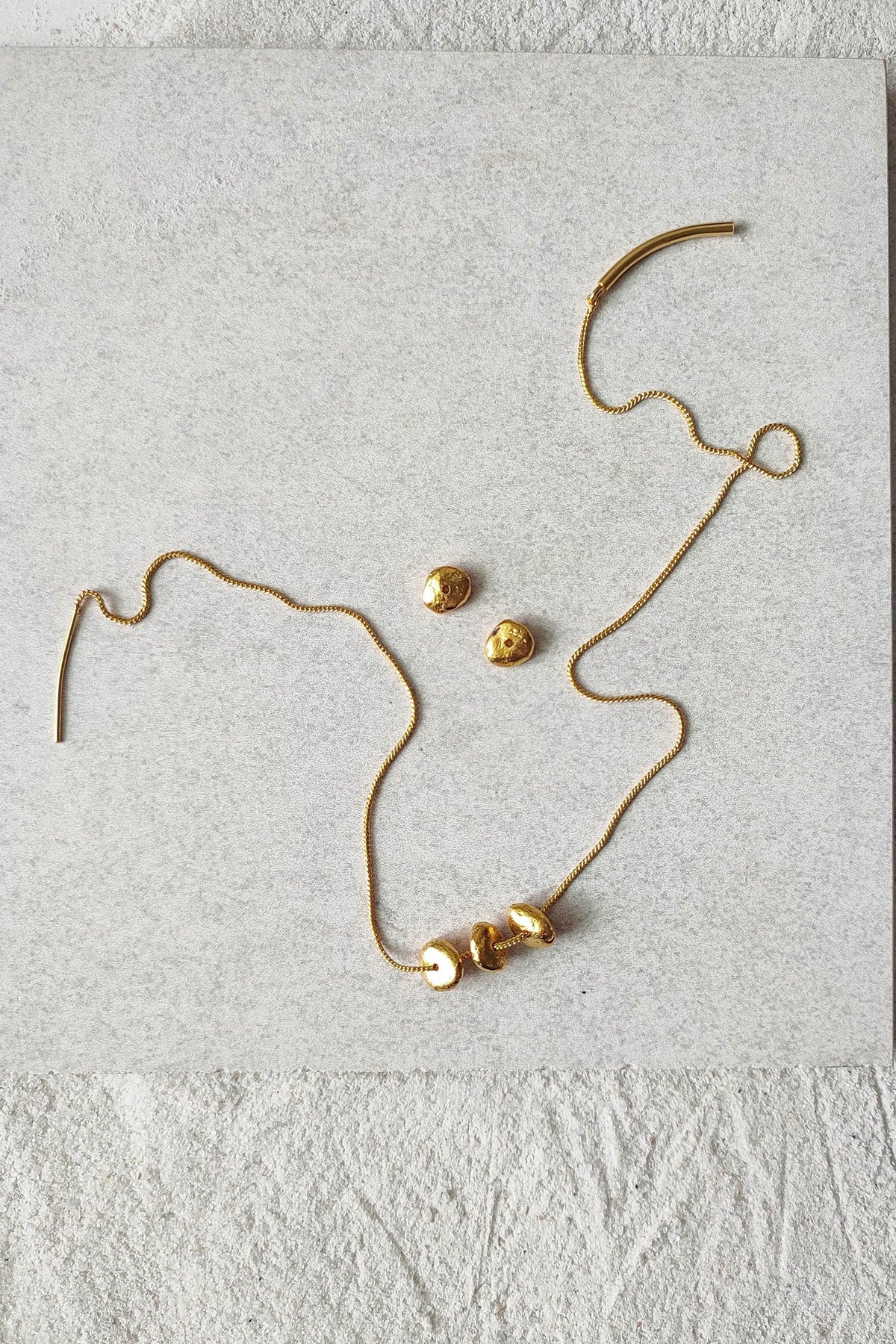 Sia Abstract Stone Pendant Necklace 