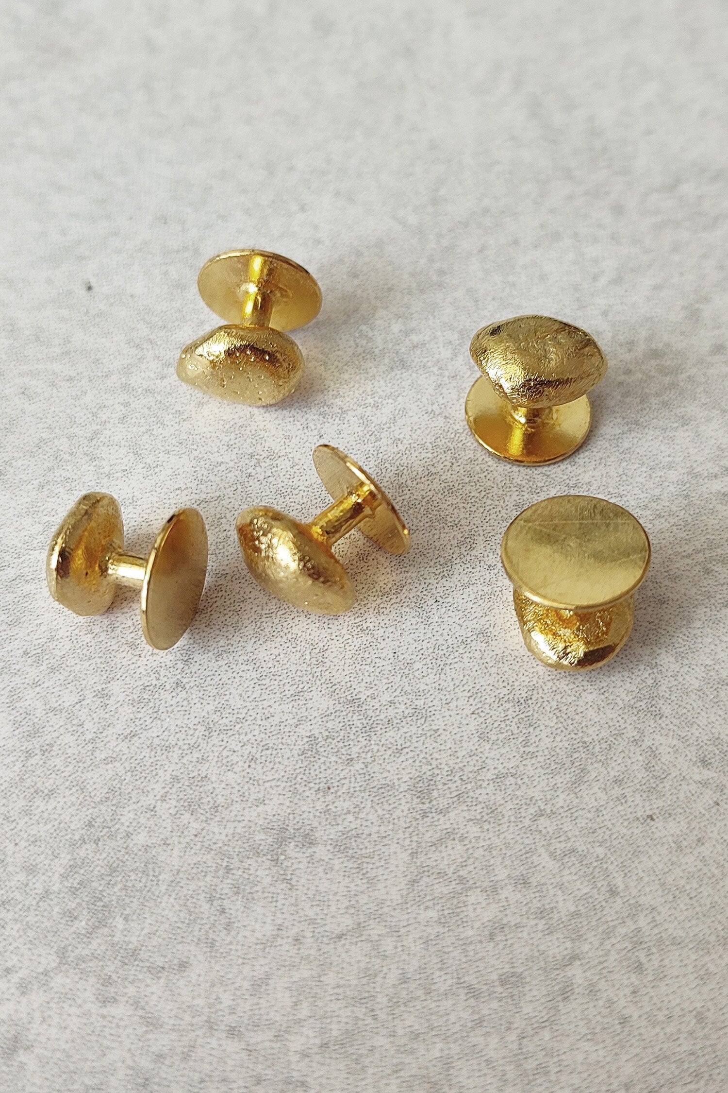 Iris Circular Shaped Buttons - Set of 5 