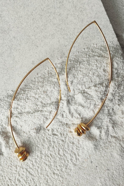 Tera Tear Drop Carved Earrings 