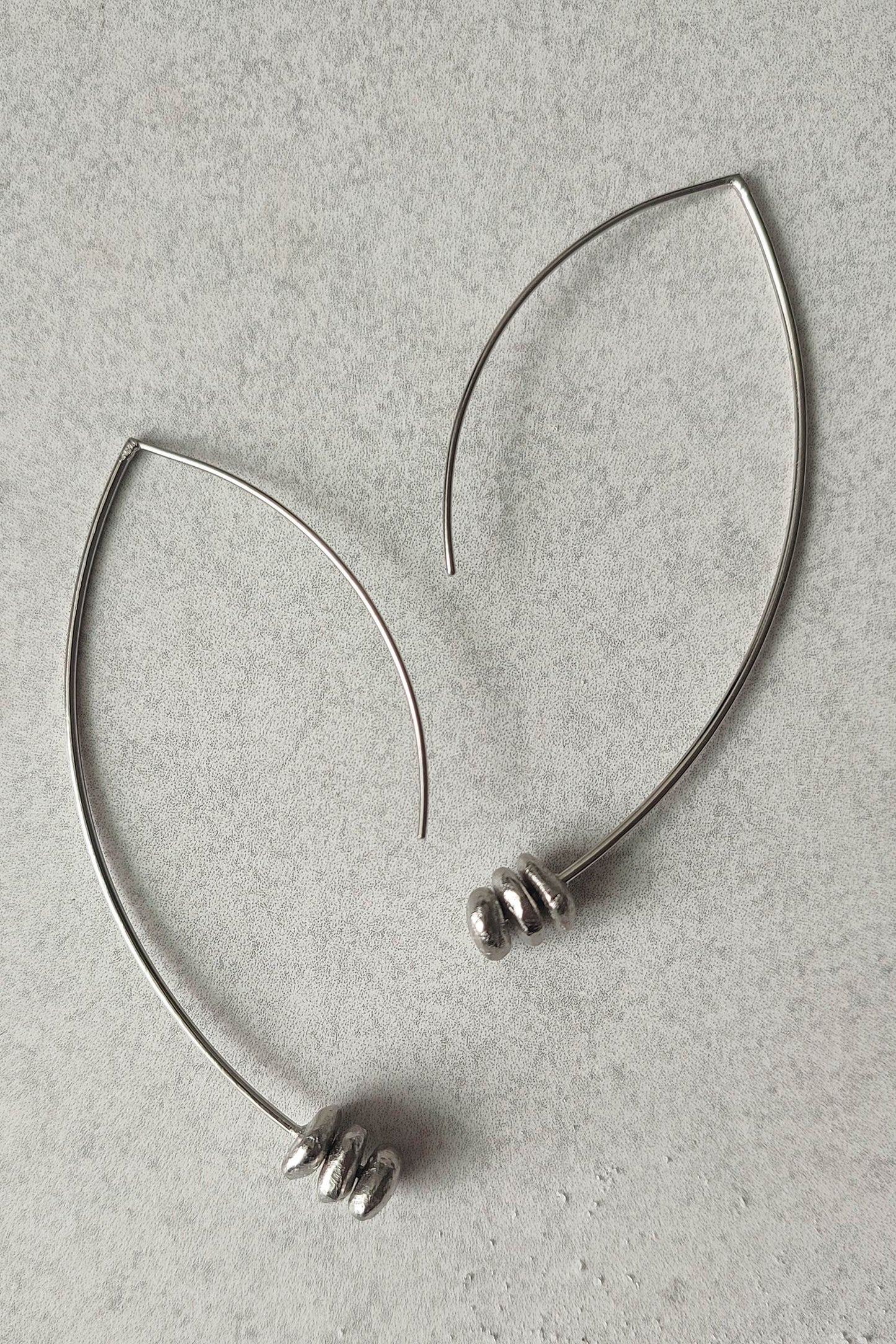 Tera Tear Drop Carved Earrings 