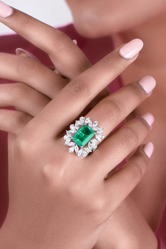 Octogen Shaped Man-Made Emerald Embellished Ring 