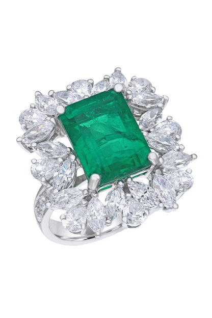 Octogen Shaped Man-Made Emerald Embellished Ring 