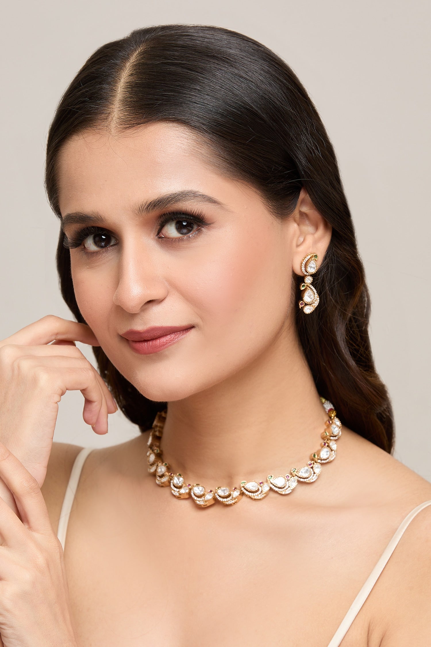 Stone Embellished Bird Necklace Set 