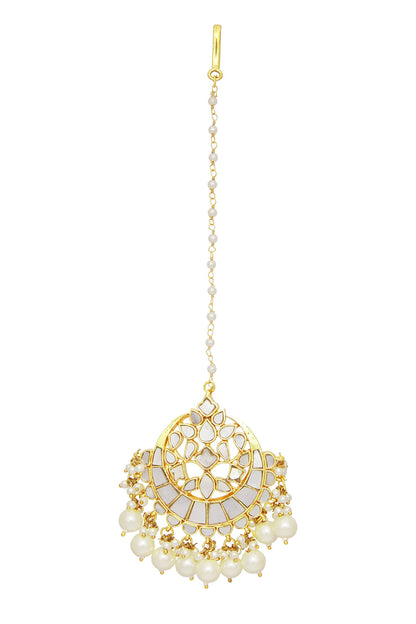 Kundan Embellished Chaand Tikka 