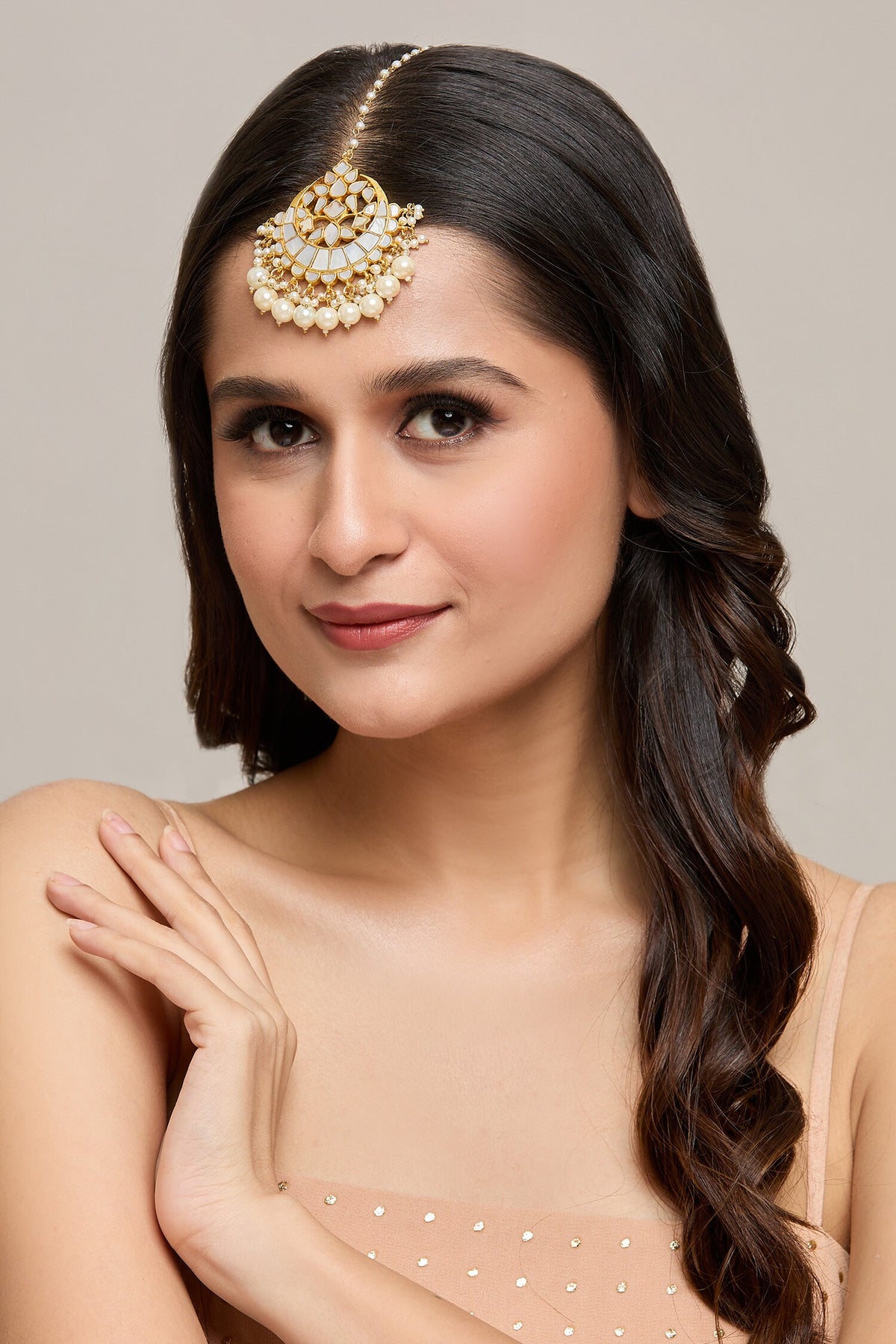 Kundan Embellished Chaand Tikka 