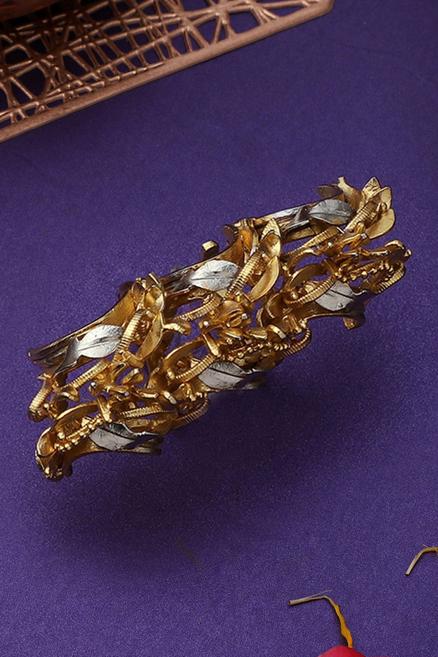 Chain Embellished Ring 