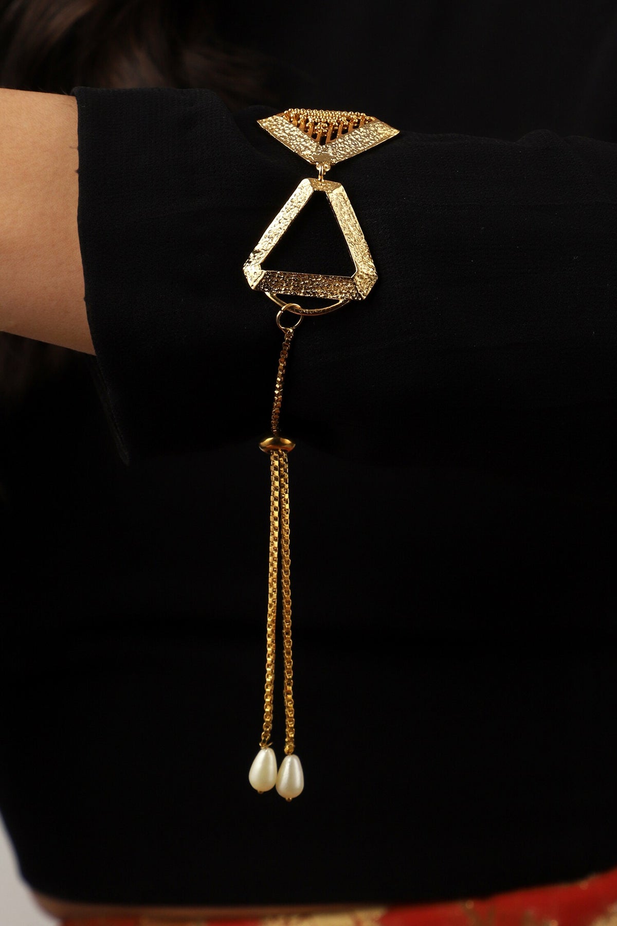 Triangle Carved Bracelet 