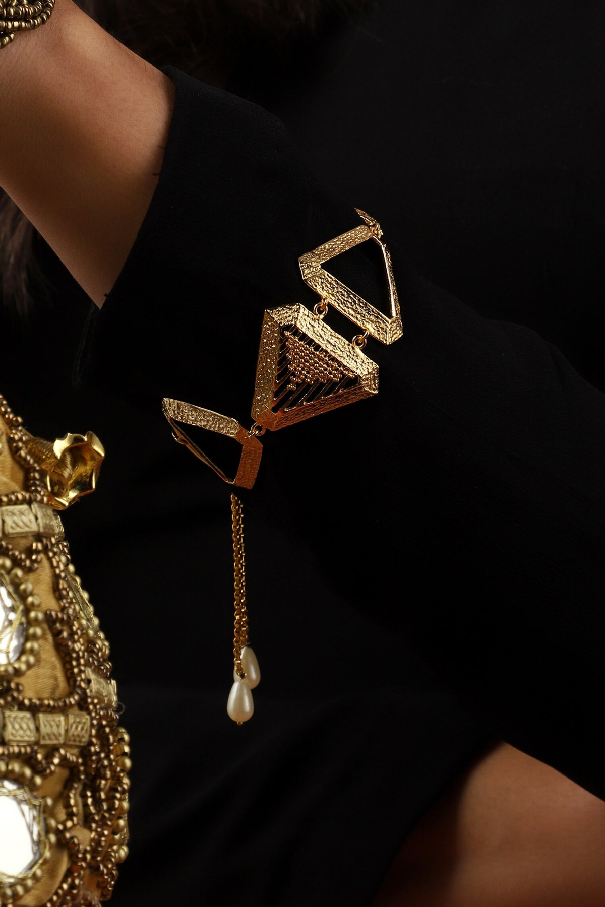 Triangle Carved Bracelet 